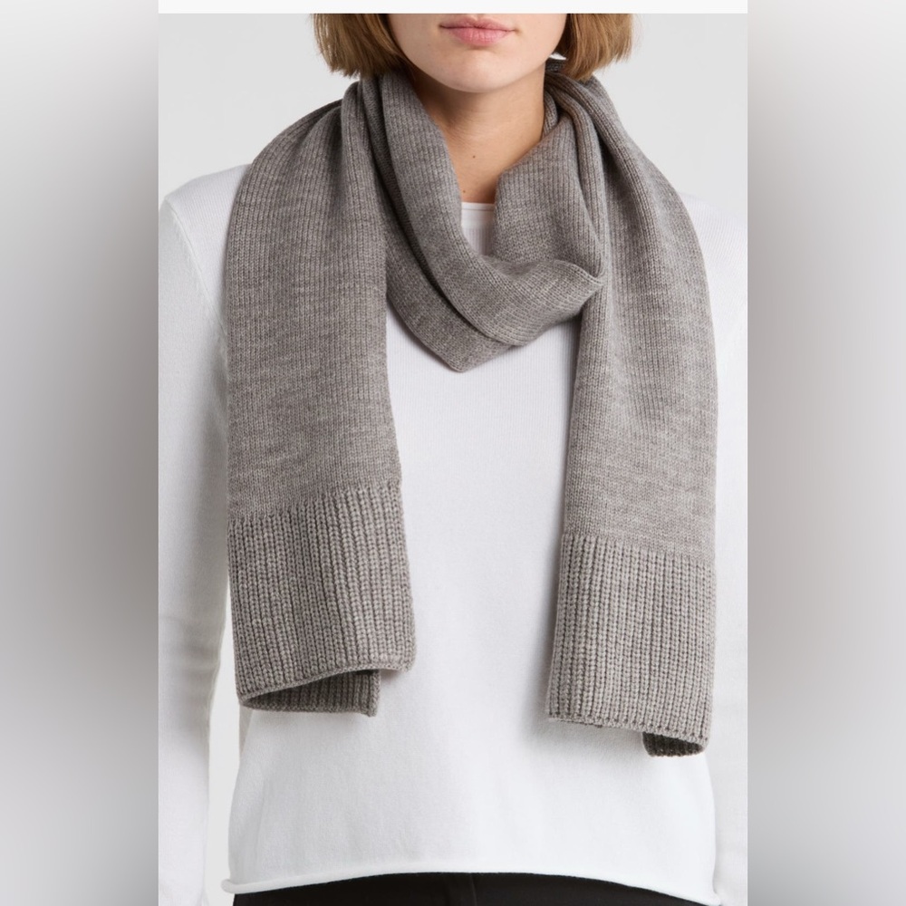 Kate Spade Knit Scarf in Heather Gray